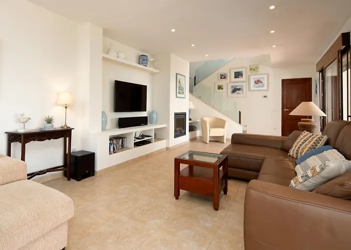 Centauro By Interhome * Montgo