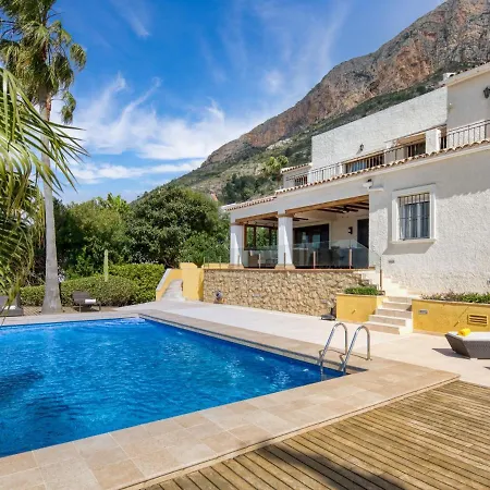 Centauro By Interhome * Montgo