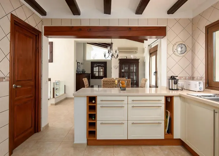 Villa Centauro By Interhome Montgo