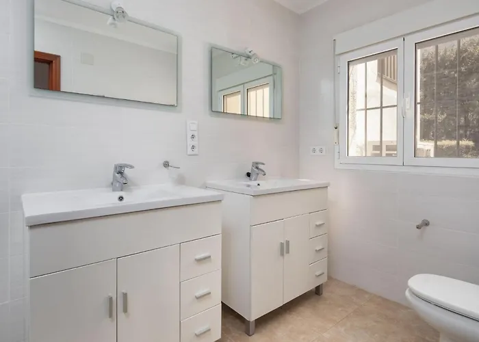 Villa Centauro By Interhome Montgo