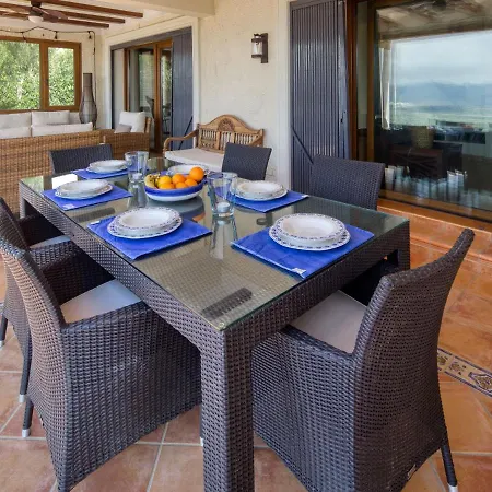 Centauro Villa Montgo